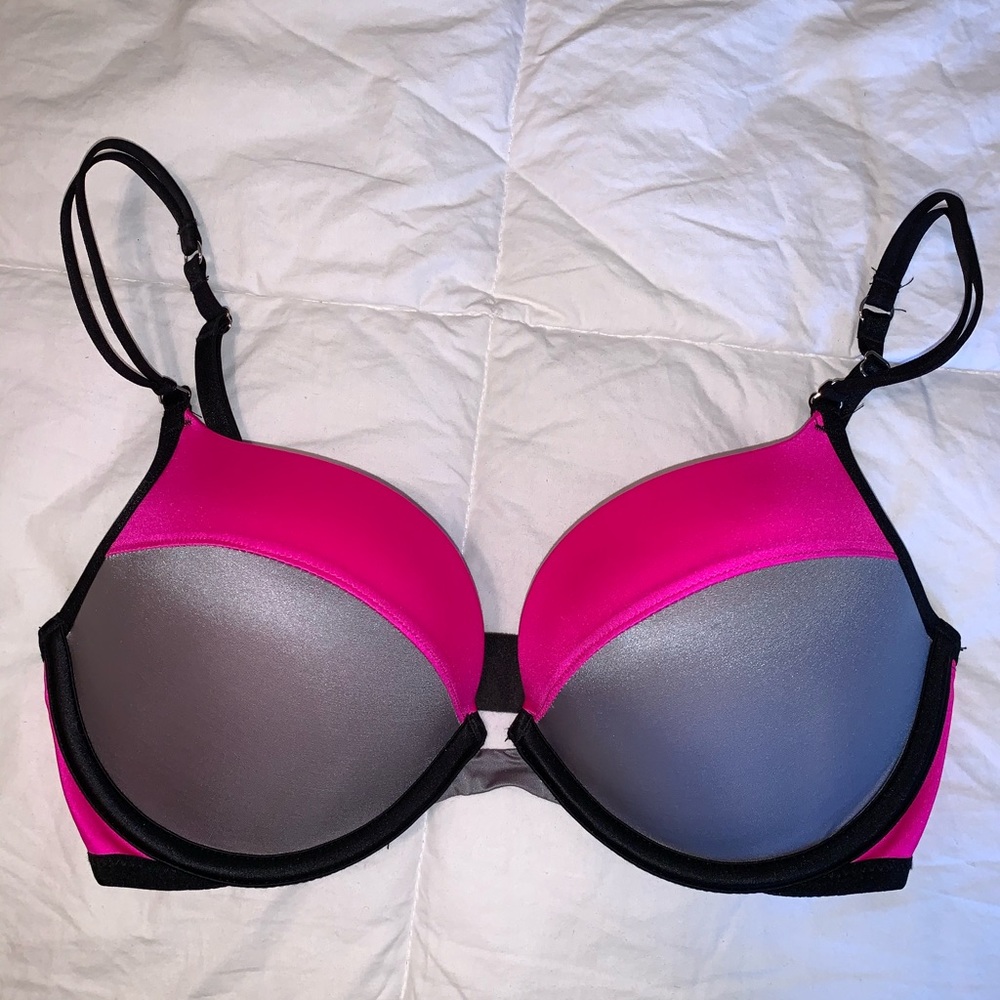 Victoria’s Secret push up bra